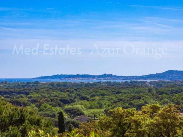 Grimaud | Maison provençale avec vue mer au sein d’un domaine privé