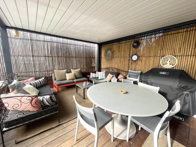 GRIMAUD Duplex 74m2 4 terrasses Piscine SPA Garage