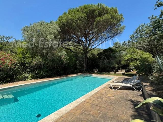Grimaud | Villa provençale avec piscine au cœur d'un jardin paysager