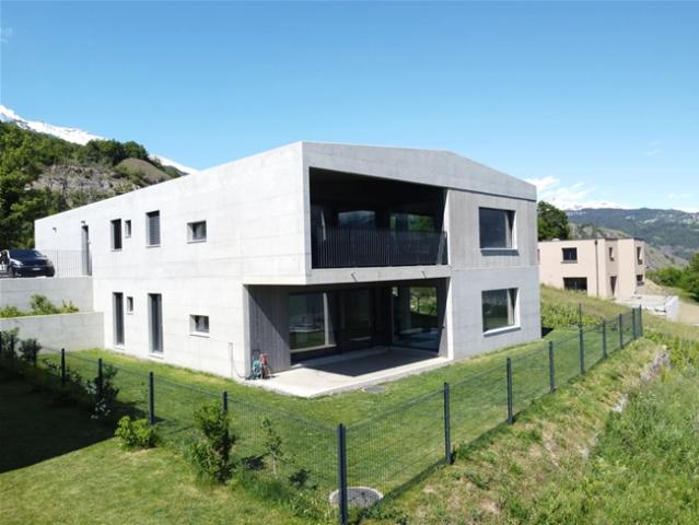 Grimisuat | Cadre verdoyant et lumineux pour ce remarquable appartement de 4.5 pièces