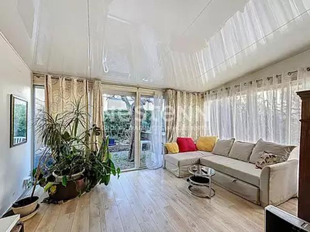 Gruissan 11430 Achat / Vente maison 3 pièces t3 au dernier étage parking