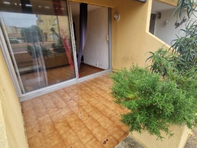GRUISSAN PORT, RESIDENCE BARBEROUSSE AVEC PISCINE, STUDIO EN RDC | Pascale Vialan Immobilier