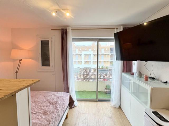 GRUISSAN RIVE DROITE: Studio 27 m² + balcon + parking