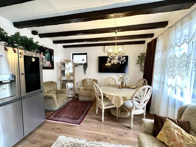 GRÜN & RUHIG Zweifamilienhaus in Ruhelage