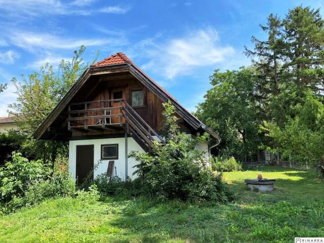 Grund mit ca. 2.305 m² | Sanierungsbedürftiges Haus | separate Doppelgarage | Wienerherberg
