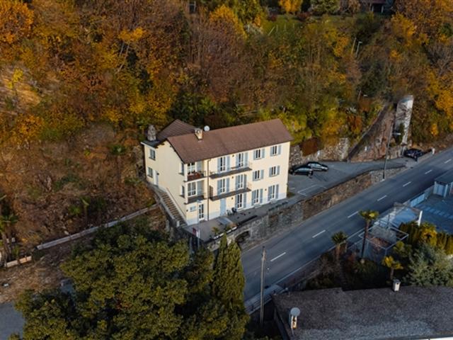 Grundstück mit 6 Wohnungen und herrlichem Blick auf den Lago Maggiore