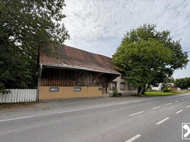 Grundstück mit Altbestand, Stadel und Lager