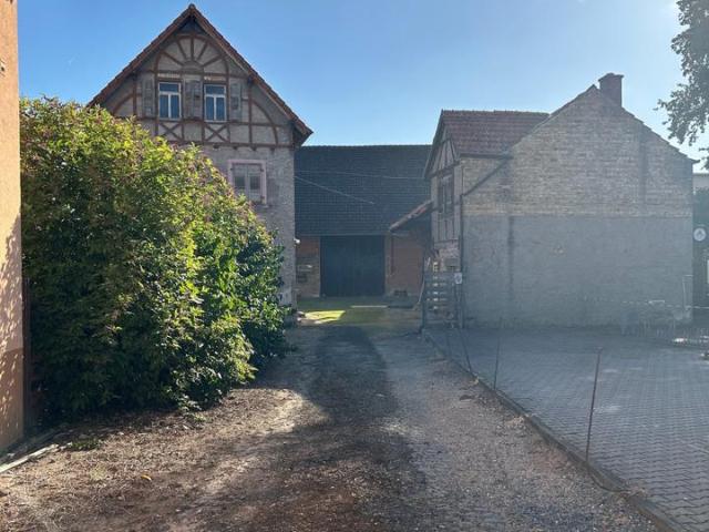 Grundstück mit Haus, Scheune in zentraler Lage von Goddelau