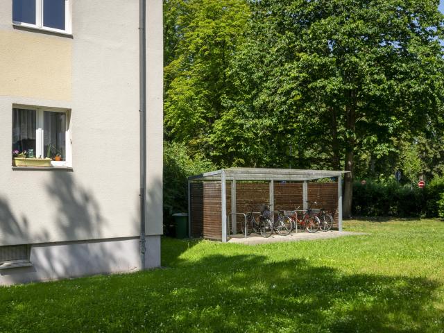 Grüne gepflegte Wohnanlage