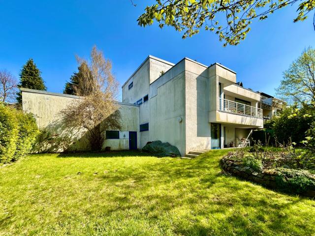 Grüne Idylle im Bochum Wiemelhausen gepflegtes Zweifamilienhaus mit Einliegerwohnung