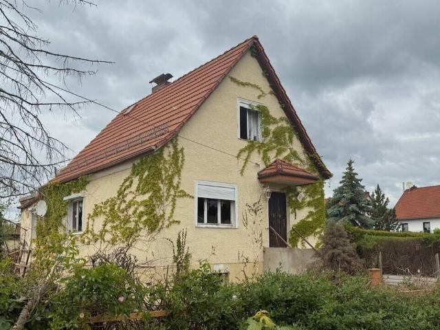 Grüne Lage Großes Grundstück + Haus