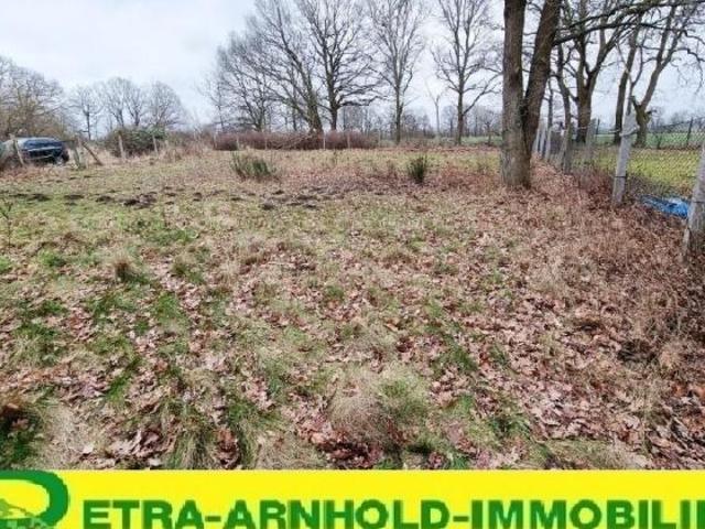 Grünes Refugium Grundstück in Randlage in Neuendorf