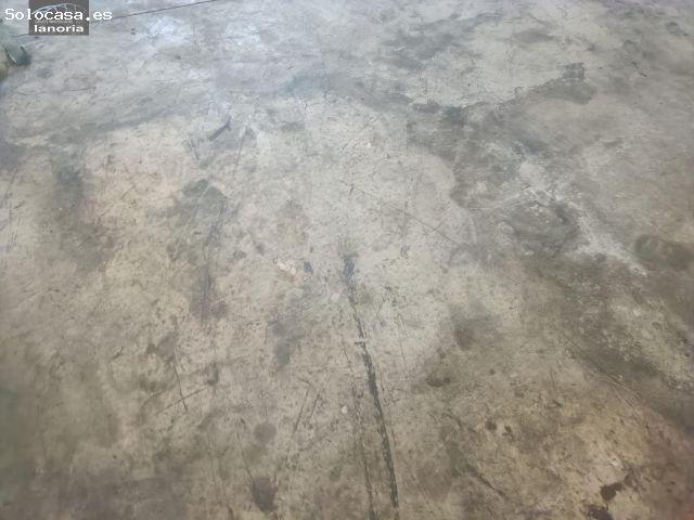 Grupo la Noria Alquila Nave Industrial de 250m2 en Polígono Camporroso