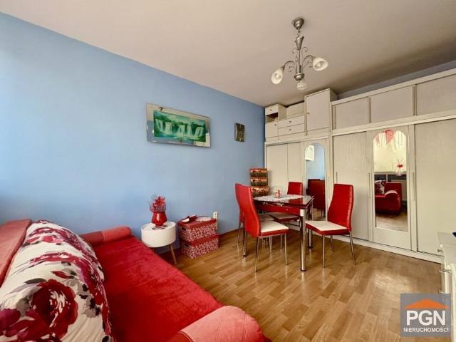 Gryfice, centrum, 48 m2, balkon, piwnica, do remontu