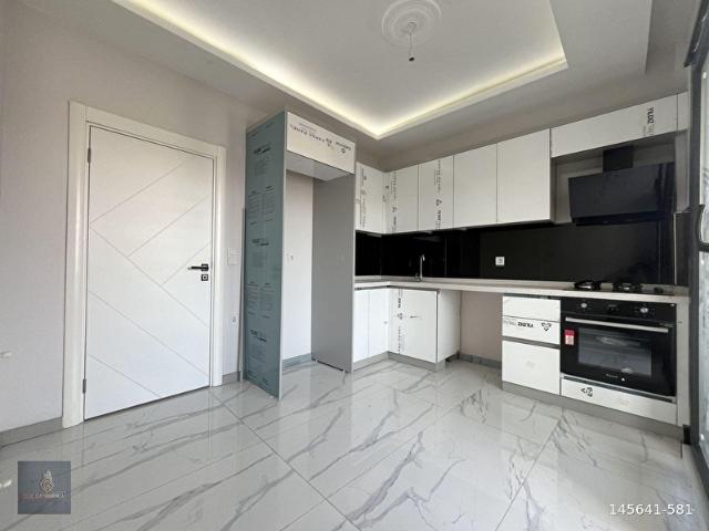 GÜÇ GAYRİMENKUL'DEN AKÇAYDA ÖN CEPHE GENİŞ TERASLI SIFIR LUX SATILIK 3+1 DUBLEX