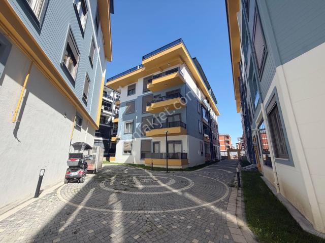 Güç Gayrimenkul'den İkizçayda Ayrı Mutfak Full Kredili Ultra Lüx 2+1 Dublex
