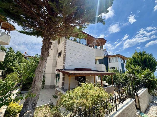 Güçlü Kardeşler Full Manzaralı 3+2 Müstakil Villa