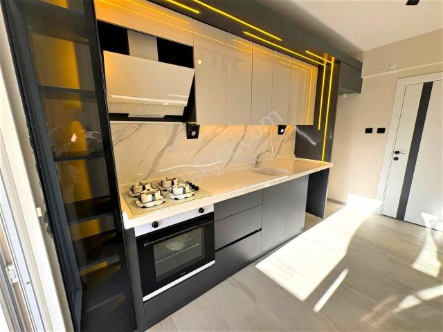 Gümüşden Akçayda Ön Cephe Masrafsız Ayrı Mutfaklı Şık 2+1 Satılık Daire