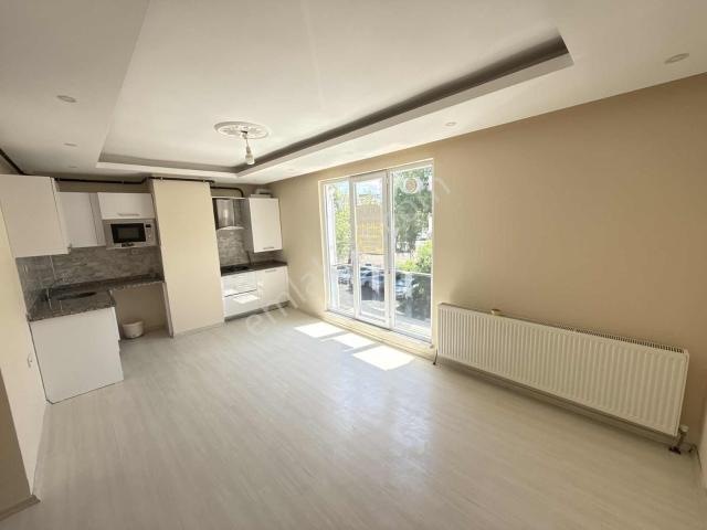Gümüş Grouptan Gayrimenkulden Polisevi Yanında Kiralık 1+1 Daire