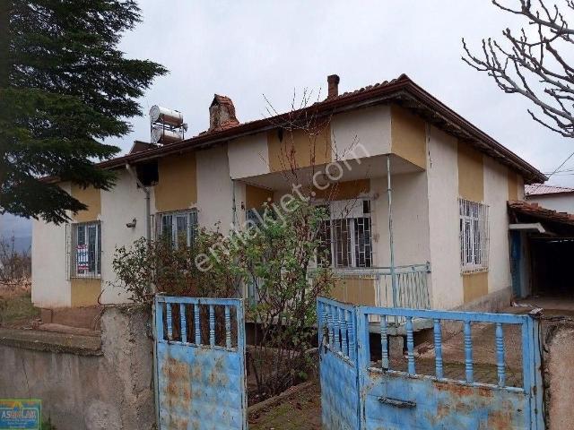 Gümüşhacıköy De Satılık Müstakil Ev