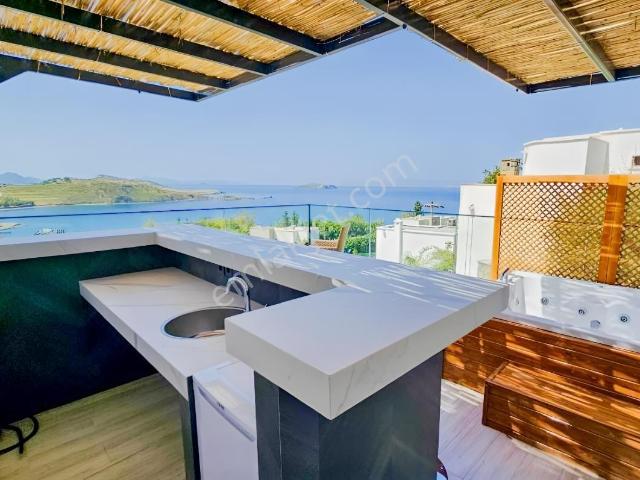 Gümüşlük Yalıkavak Özel Plajlı Sitede Manzaralı Villa