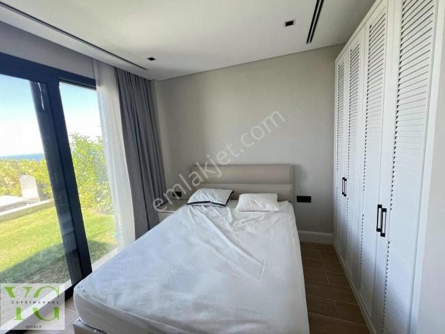 Gümüşlük Koyunbaba Deniz Manzaralı Müstakil Havuzlu Villa