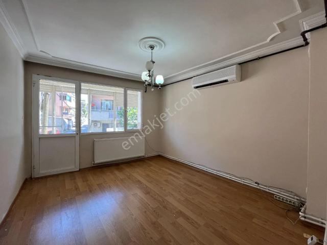 Gümüşpala Merkez'de Ara Kat Doğalgazlı 2+1 Kiralık Daire