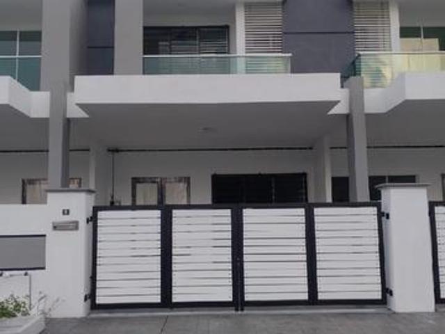 Gunung Lang 2 storey house