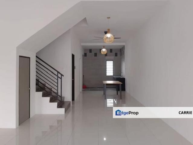 Gunung Lang 2.5 Storey Terrace House For Rent