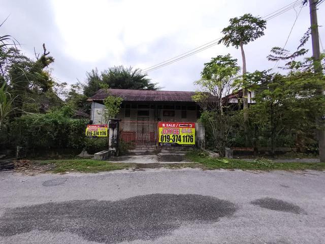 Gunung Rapat Bungalow House