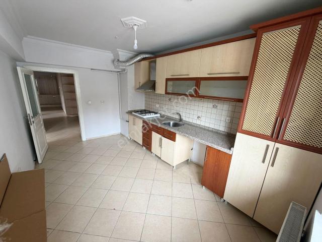 Gün Sazak Caddesinde Kiralık Daire