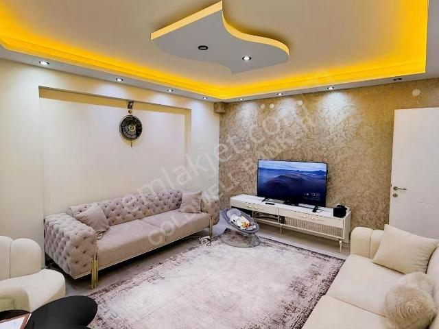 Günaltay Mahallesinde Asansörlü 3+1 Satılık Daire