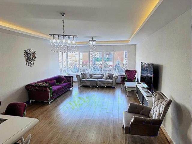 GÜNAY YENIKENT TE GUVENLİKLİ SİTE DE SUPER KONUM LÜKS 4+1 DAIRE