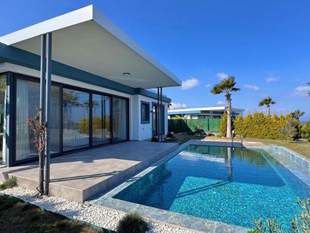 Gündoğan, Plaj Anlaşmalı Sitede 3+1 Tek Kat Tam Müstakil Villa
