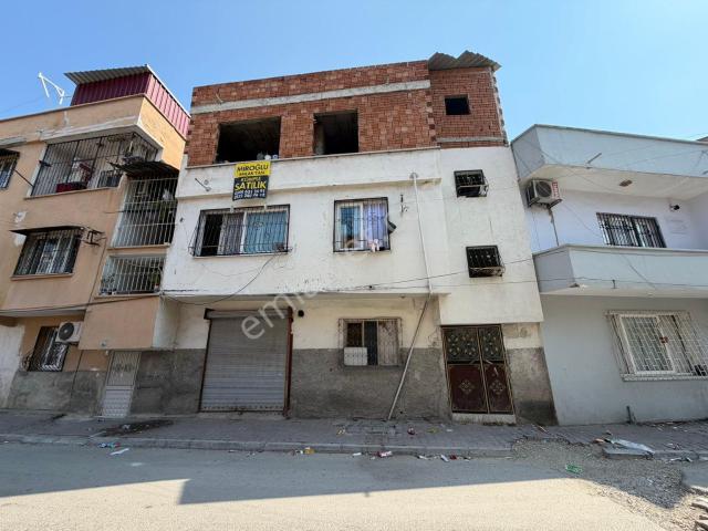 Gündoğdu Mahallesi 3 Katlı Müstakil