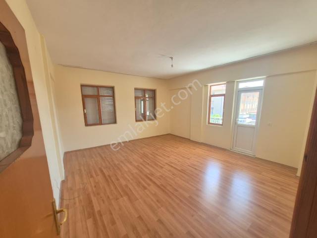 Gündoğdu Mh. Kent Meydanı Dibinde 2.kat 3+1 Kiralık Daire