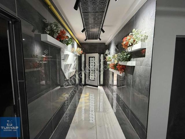 Gündüz Ökçün, Ultra Lux, 2+1 | Turyap Söğütönü