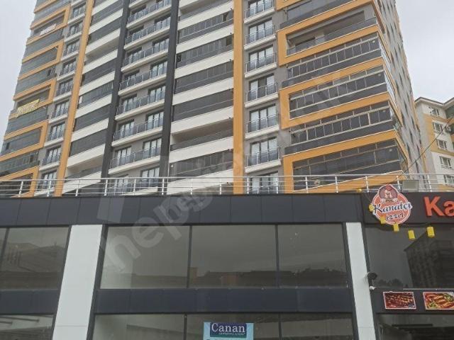 GÜNEŞEVLER İN EN HAREKETLİ CADDESİNDE SATILIK İŞYERİ