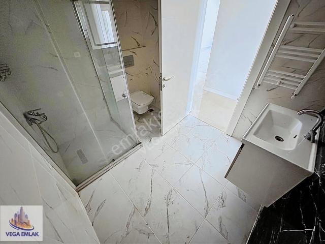 Güneşevlerde Satılık Ön Cephe 3+1 Site Dairesi