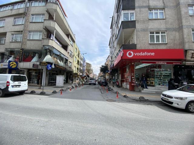 Güneşli Üsküp Cad Çift Katlı Dükkan Mağaza