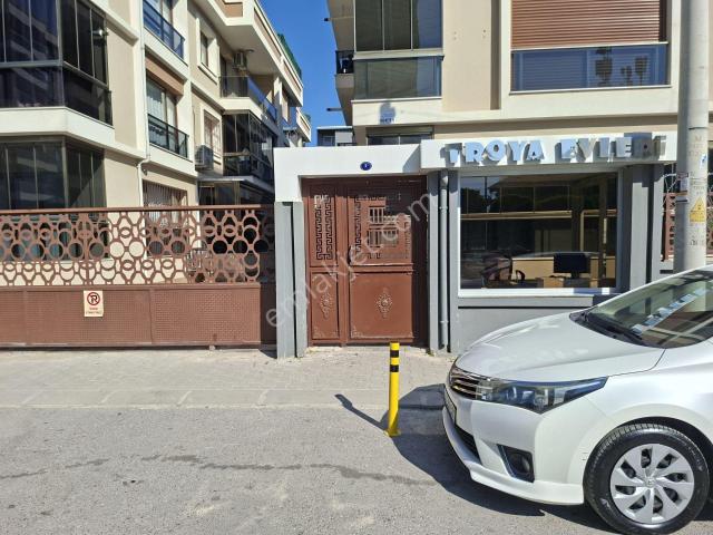Güneş'ten Troya Evleri 2+1 80m Y.giriş Cam Balkon Eşyalı Veya Eşyasız