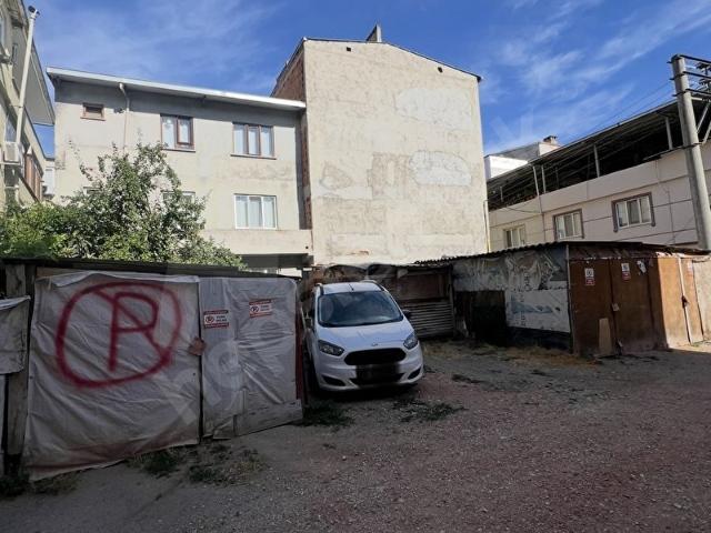 GÜNER YILMAZ GAYRİMENKULden HAMITLERe SATILIK 126M2 ARSA
