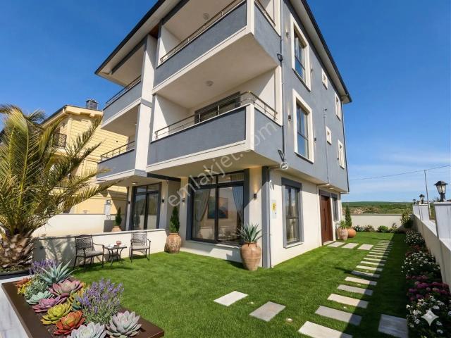 Güney Cephe Deniz Manzaralı Önü Kapanmaz Villa