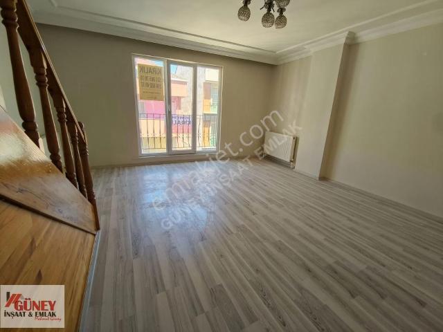 Güney Den Devasa Geniş Yeni Binada 4+2.200m2 Dubleks Daire