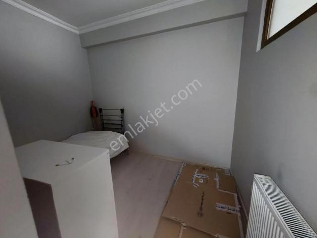 Güneyden Tülin Cad.de Ful+ Ful Eşyalı 2+1.85m2 Ara Kat Daire