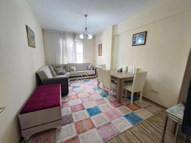 Güneyden Metroya 10 Dakika Yürüme 2+1.90m2 Daire