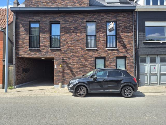 Gunstig gelegen 1 slaapkamerappartement op de eerste verdieping