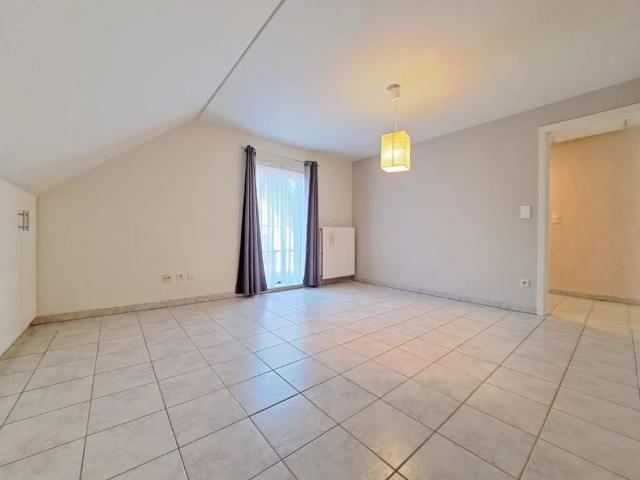 Gunstig gelegen appartement te Oudsbergen 3670