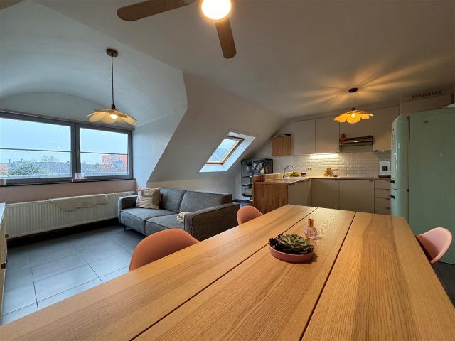 Gunstig gelegen duplex in centrum van Wetteren
