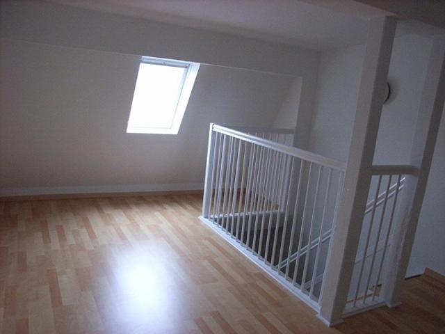 Günstige 4 Raum Maisonette Wohnung EBK möglich
